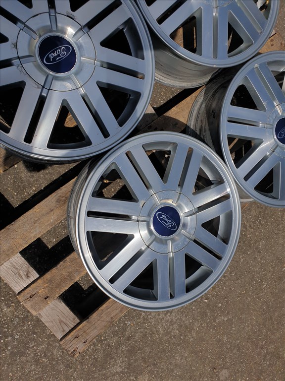 16" 5x108 Ford Focus 3. kép