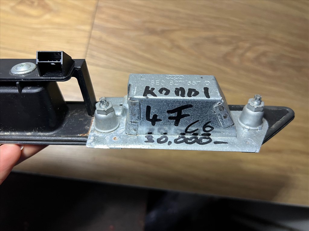 Audi A6 kombi (C6) rendszámtábla világítás 8e0827657e 8. kép