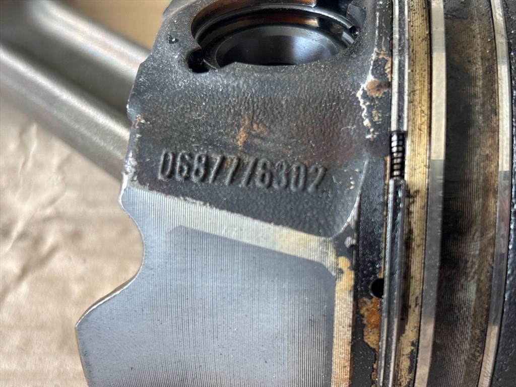 Opel Astra K 1.6 CDTI Dugattyú és Hajtókar LWQ 9409 ,  0687776302-b16dt 3. kép