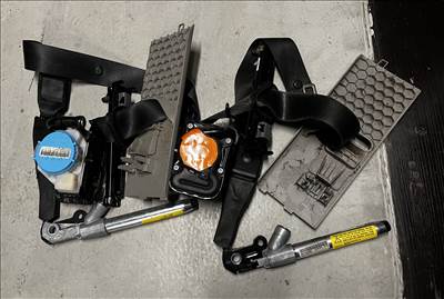 Opel Insignia A Facelift (2013-tól) első övfeszítő