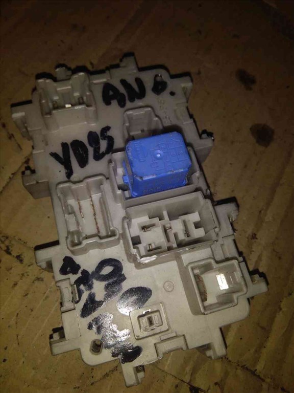 Nissan Navara D40 Biztosítéktábla / Relé Tábla EA00A6B23 2. kép