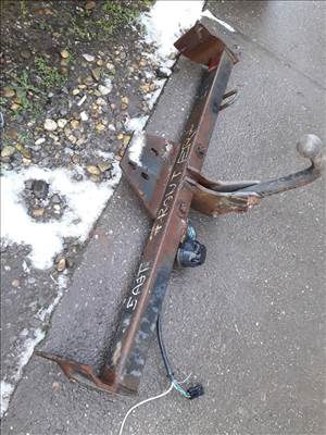 Opel Frontera A Vonóhorog 9121579