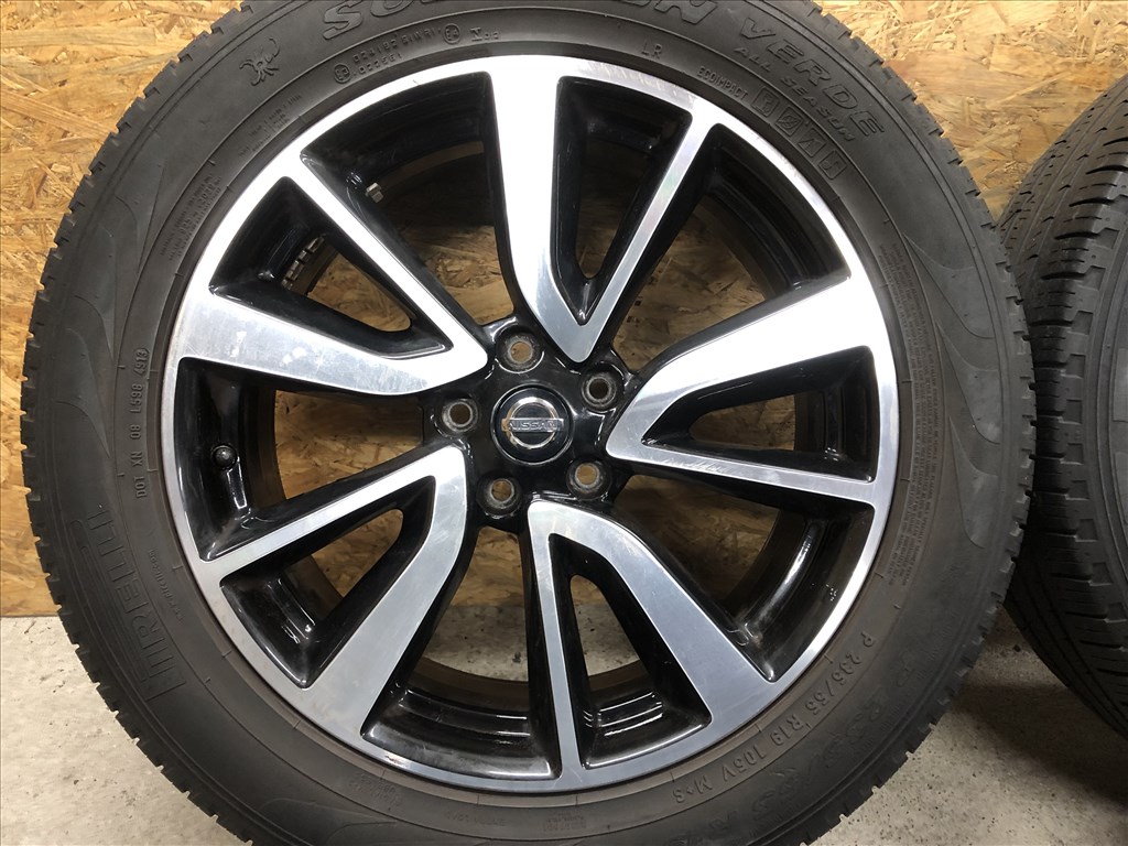 19 colos gyári Nissan alufelni 19 col 5x114,3 7. kép