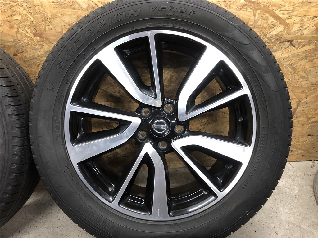 19 colos gyári Nissan alufelni 19 col 5x114,3 8. kép