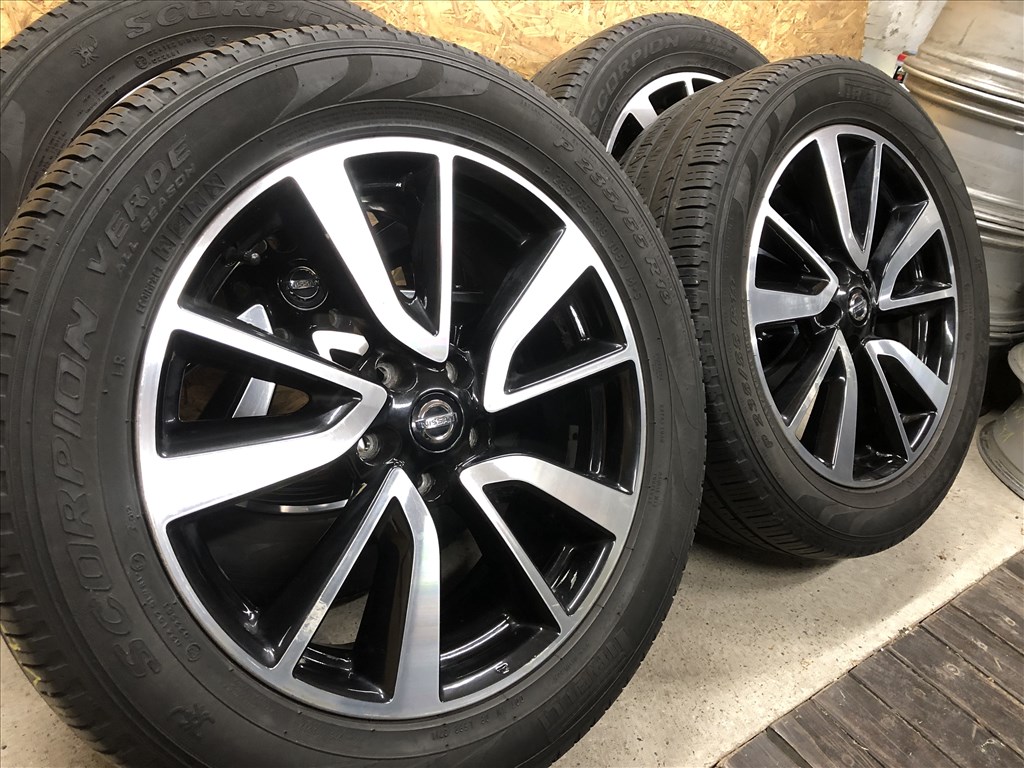 19 colos gyári Nissan alufelni 19 col 5x114,3 13. kép