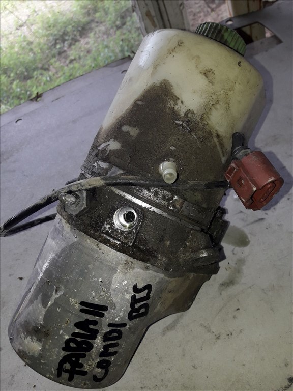 Skoda Fabia 06- Kormányszervó Szivattyú  Szervó Tartály 6R0423156 1. kép