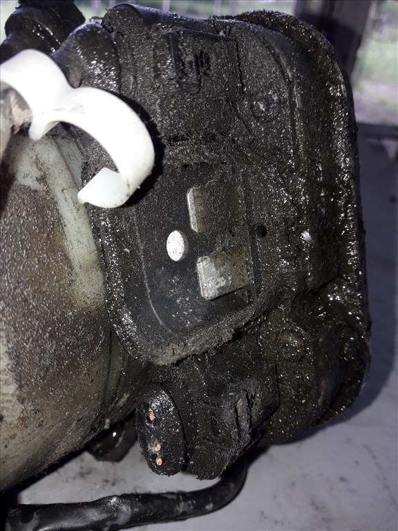 Skoda Fabia 06- Kormányszervó Szivattyú  Szervó Tartály 6R0423156 3. kép