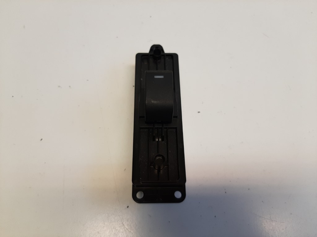 Mazda 6 (GH) jobb hátsó ablakemelõ kapcsoló GDK466380A 1. kép