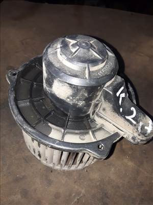 Kia K2700 Fûtőmotor