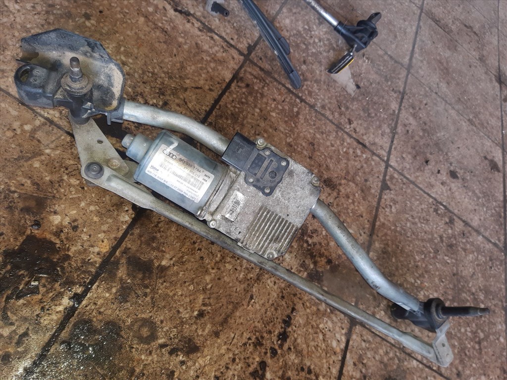 Audi A4 B8 Elsõ Ablaktörlõ Motor ቛõ Ablaktörlõ Mechanika 8K1 955 119 A 1. kép