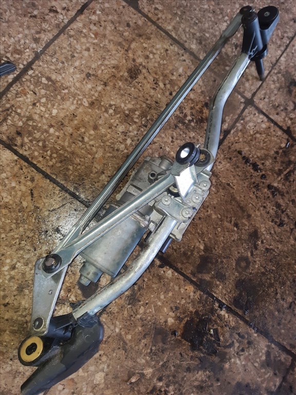 Audi A4 B8 Elsõ Ablaktörlõ Motor ቛõ Ablaktörlõ Mechanika 8K1 955 119 A 3. kép