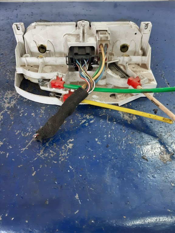 Skoda Octavia Fûtéskapcsoló 1J0 820 045 E 2. kép