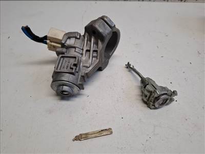 Toyota Aygo (AB40) zárgarnitúra motorvezérlő nélkül