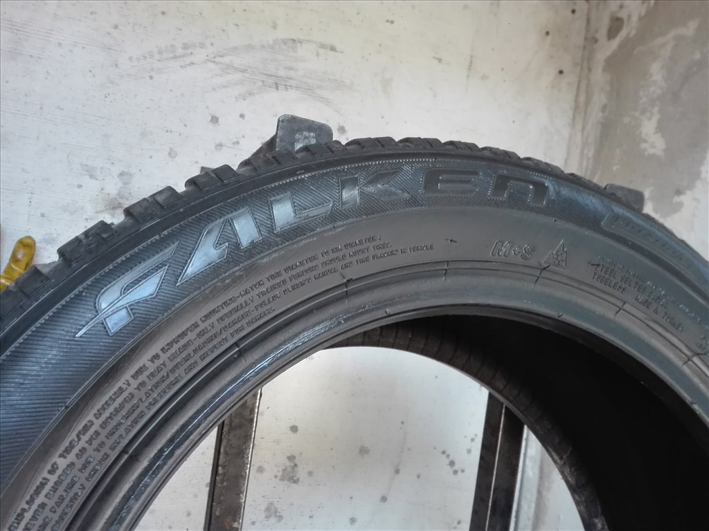 215/55R17 Falken téli gumi garnitúra 215/55 r17 6. kép