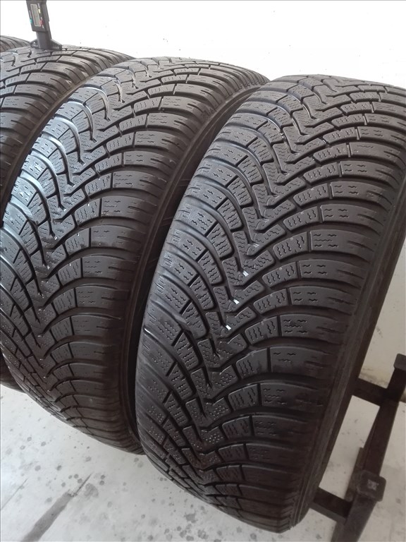215/55R17 Falken téli gumi garnitúra 215/55 r17 2. kép