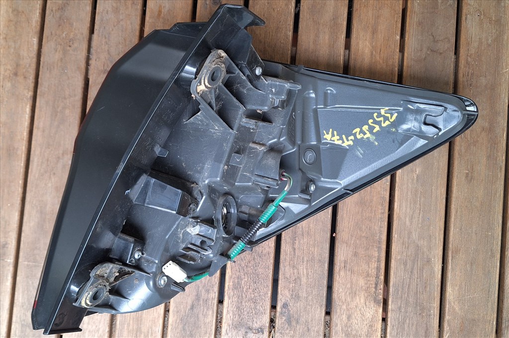 Honda Hrv hátsó lámpa  33552t7a 2. kép