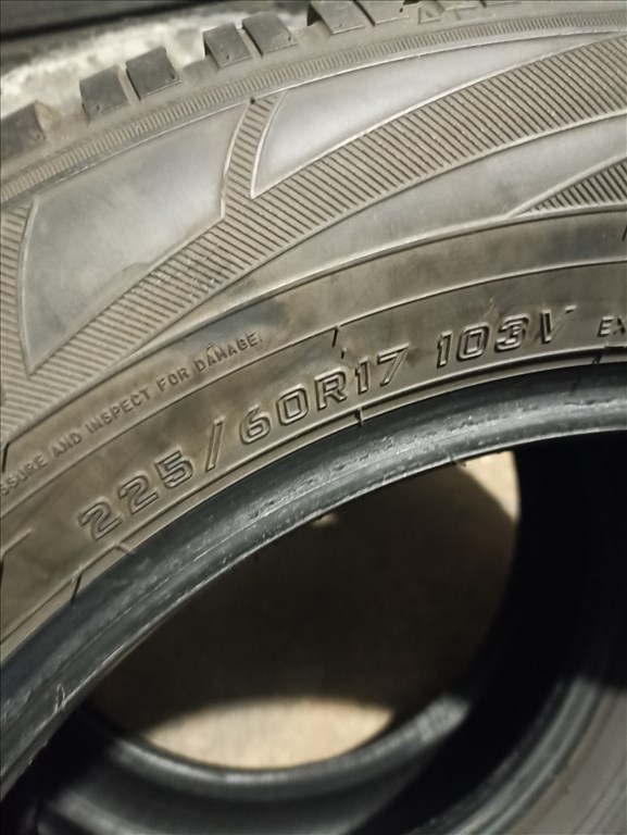  225/6017" használt Falken téli gumi gumi 7. kép