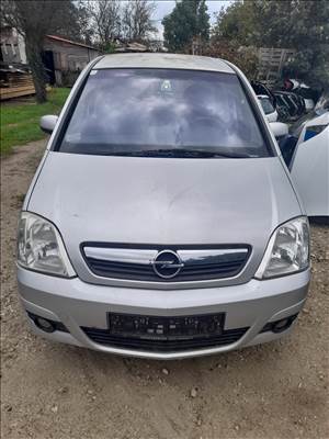 Opel meriva a motorháztető