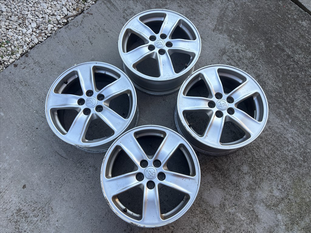 Toyota gyári alufelni szett, 5x100 16" PZ474-T0670-Z Avensis, Prius 2. kép