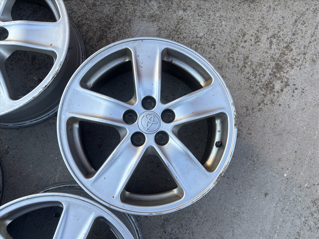 Toyota gyári alufelni szett, 5x100 16" PZ474-T0670-Z Avensis, Prius 5. kép