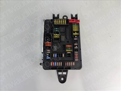 BMW 3 Touring (F31) Biztosítéktábla (csomagtér) (9261110, 61149261110)