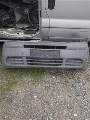 Renault trafic első lökhárító 