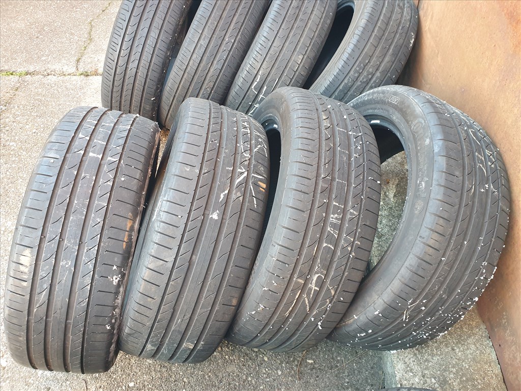  235/5519" használt Continental nyári gumi gumi 1. kép