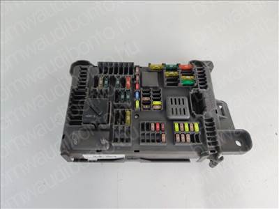 BMW X5 (E70) Biztosítéktábla (csomagtér) (6931687, 61146931687)