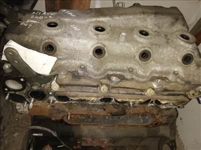 Toyota Hiace fűzött blokk hengerfejjel 