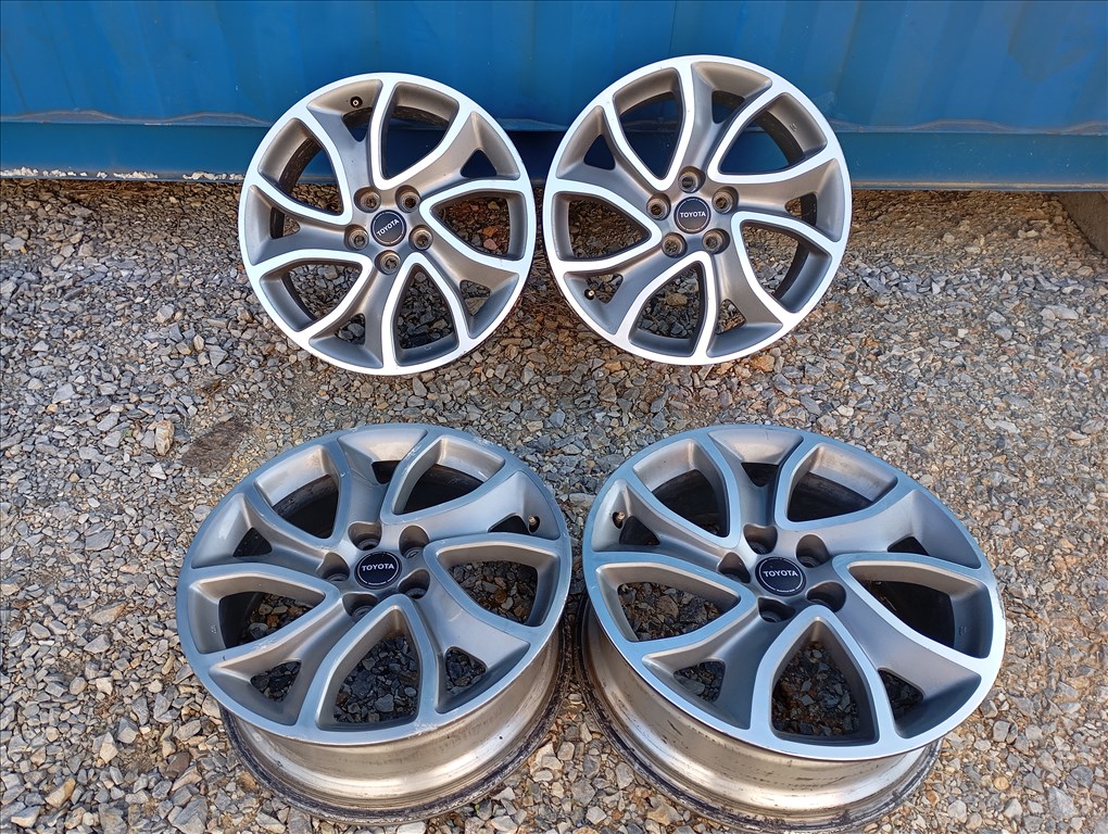 4 db gyári Mitsubishi alufelni 5x114,3 7x18 ET38 kf: 67,1 mm 2. kép