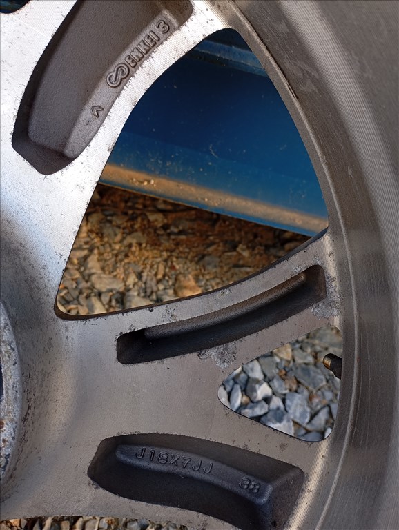 4 db gyári Mitsubishi alufelni 5x114,3 7x18 ET38 kf: 67,1 mm 5. kép