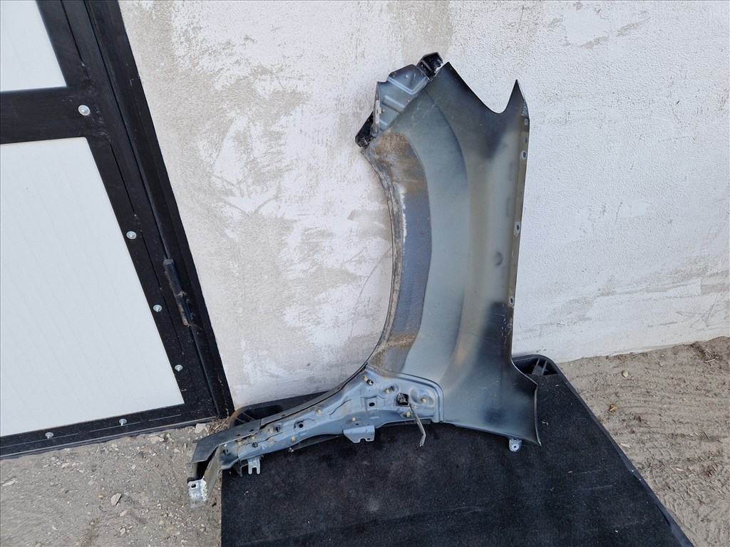 DACIA DUSTER II jobb első sárvédő  6. kép