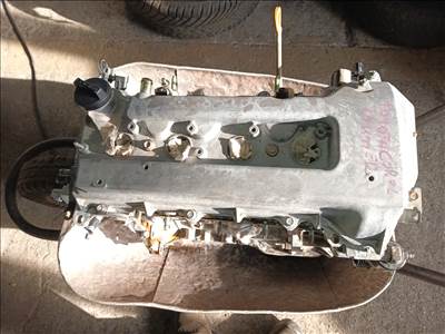 Toyota Corolla (E120/E130) 1.4 VVT-i fűzött blokk hengerfejjel  1767464motorszam