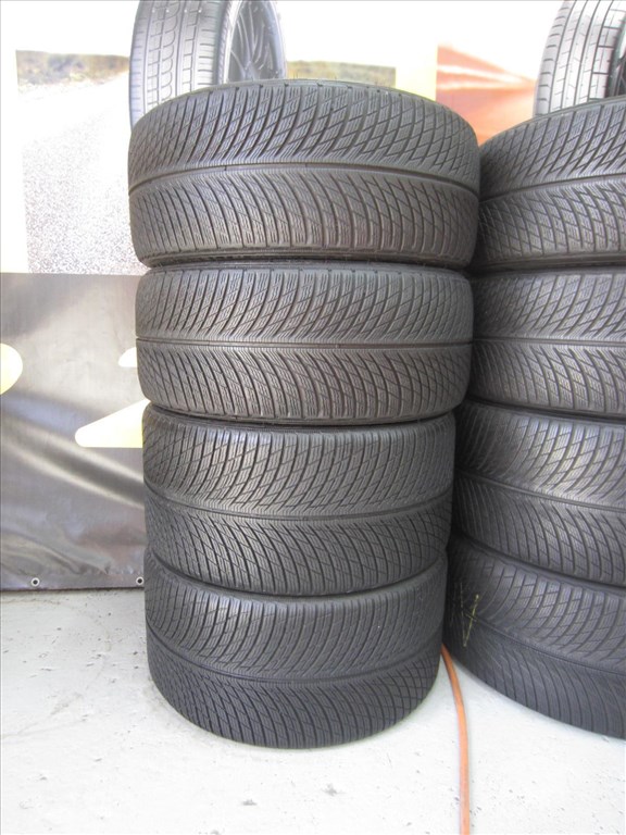  285/45/325/40 R22 MICHELIN PA5 114V 1. kép