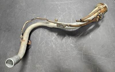 Subaru Impreza III üzemanyag beöntő cső 