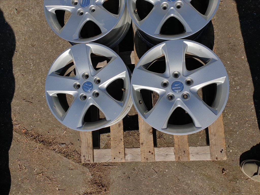 16" 5x114,3 Suzuki Grand Vitara 2. kép