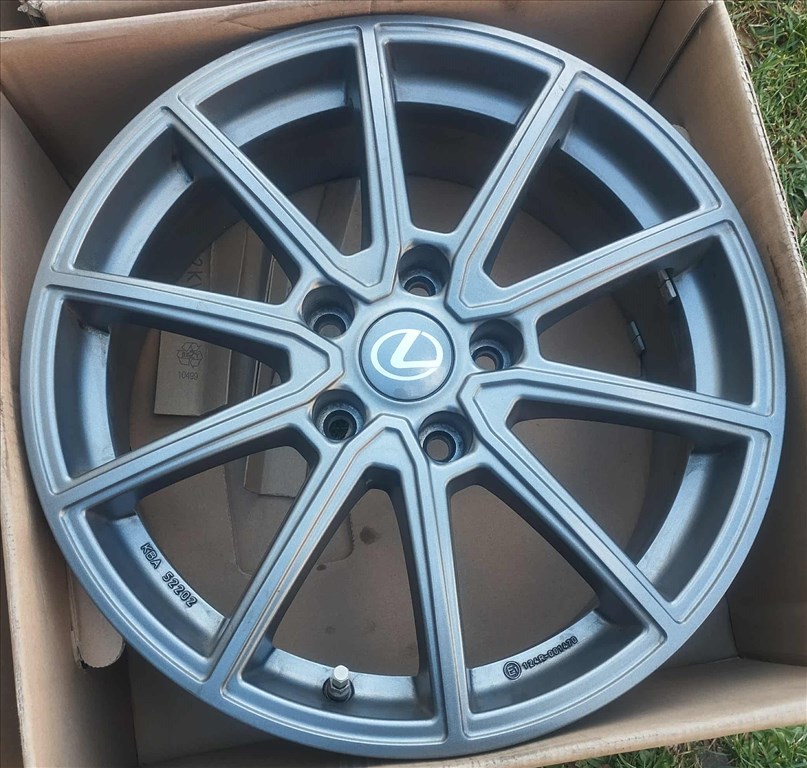 5x114,3 17 Toyota Lexus alufelni r17 " TPMS 2. kép