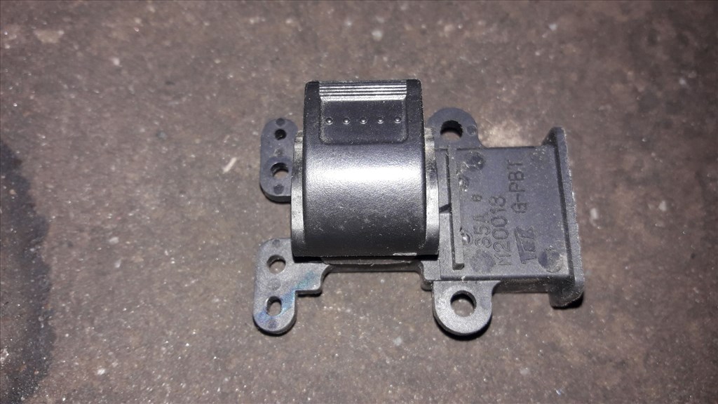 Honda Civic VII ES9 Jobb Elsõ Ablakemelõ Kapcsoló S5A M20013 1. kép