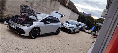 Cupra Born bontott alkatrészei