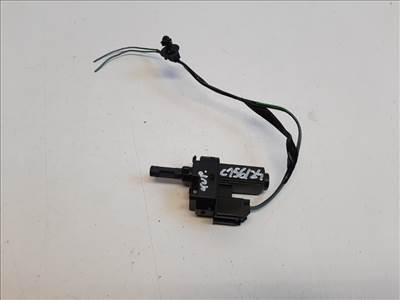 Ford Focus  kuplungpedál kapcsoló 4M5T7C534AA