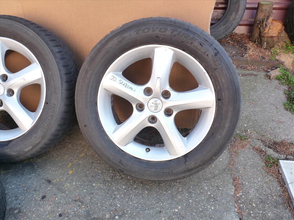  16" használt alufelni, rajta 205/60 használt Toyo Tires gumi  10. kép