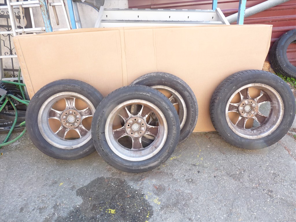  16" használt alufelni, rajta 205/60 használt Toyo Tires gumi  12. kép