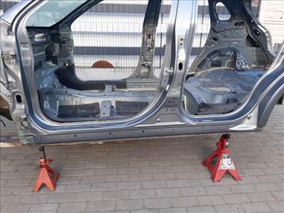 Mitsubishi Asx bal küszöb