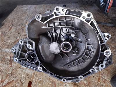 Opel Astra H F13 Váltó