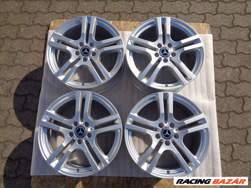 Új Mercedes Gyári alufelni 18-as, GLA, GLB-re eladó. 1. kép