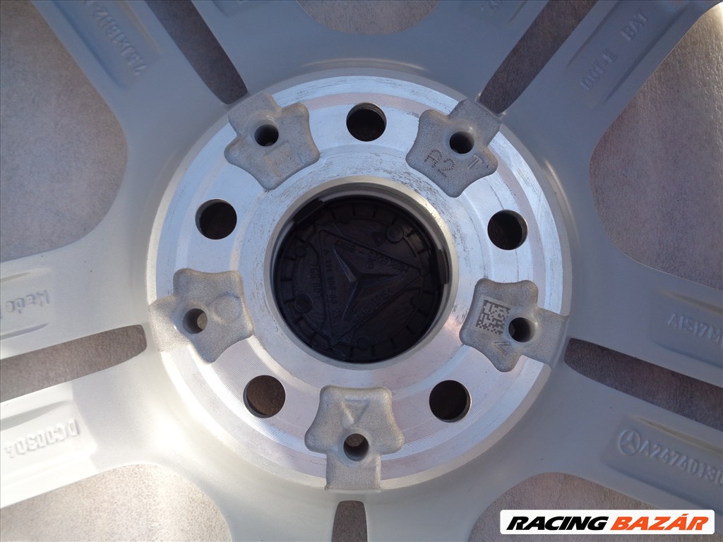 Új Mercedes Gyári alufelni 18-as, GLA, GLB-re eladó. 7. kép