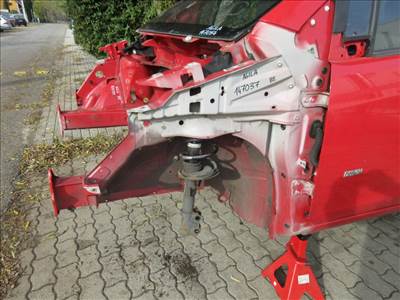 Opel Agila bal első negyed