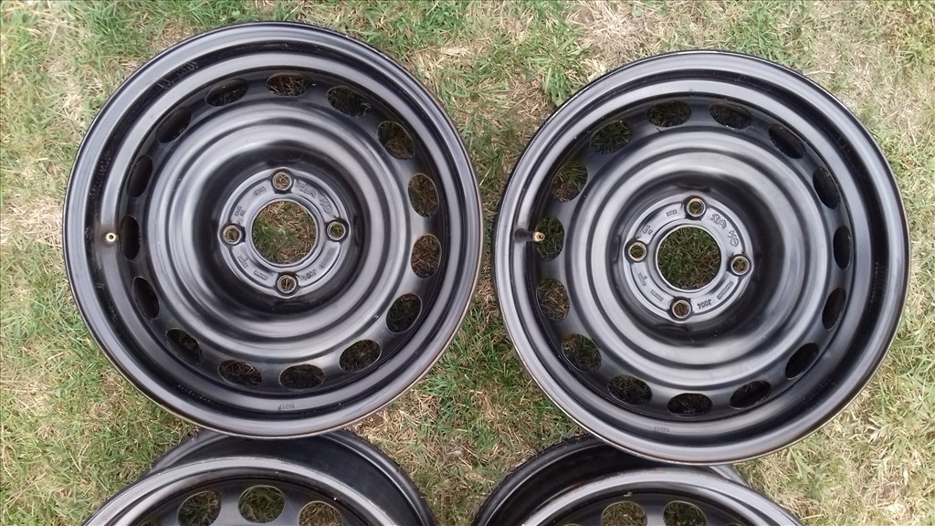  4x108 lyukosztású 6JJ 15" újszerű (gyári felni) DS Opel Peugeot Citroen lemezfelni 2. kép