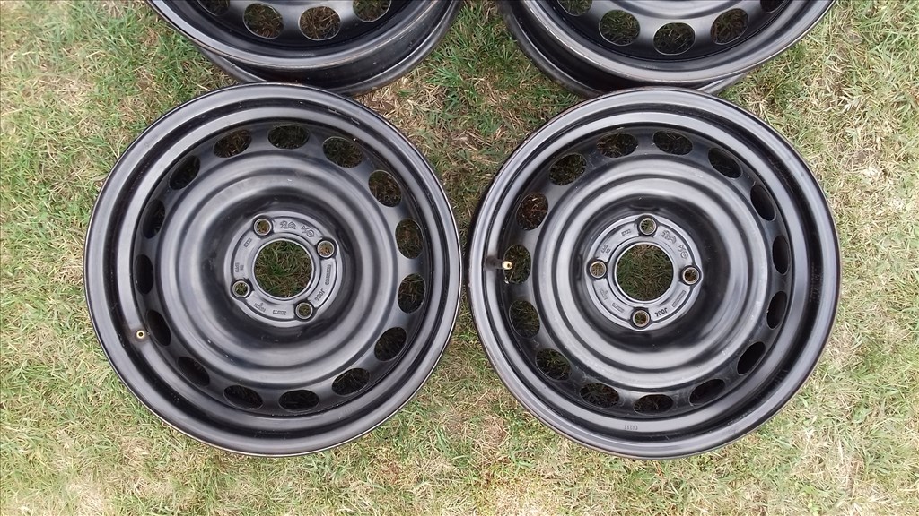  4x108 lyukosztású 6JJ 15" újszerű (gyári felni) DS Opel Peugeot Citroen lemezfelni 3. kép