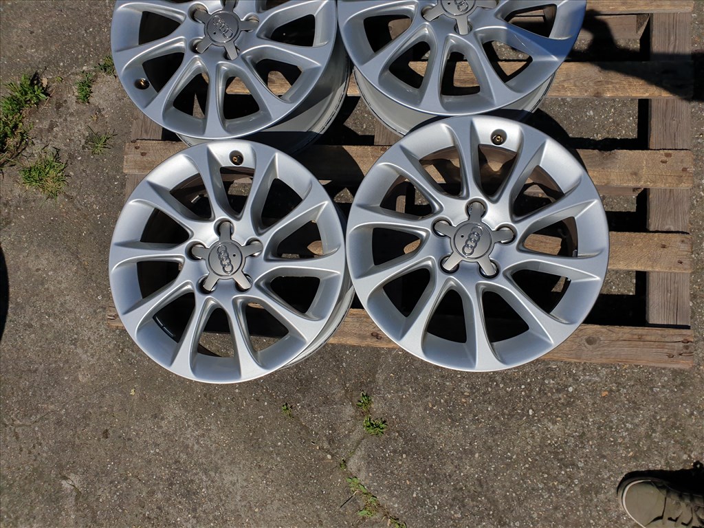 16" 5x112 Audi A3 8V 2. kép
